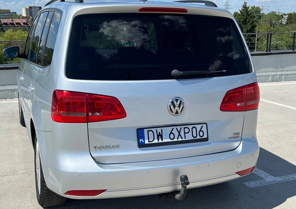 Volkswagen Touran cena 23999 przebieg: 380000, rok produkcji 2010 z Wrocław małe 211